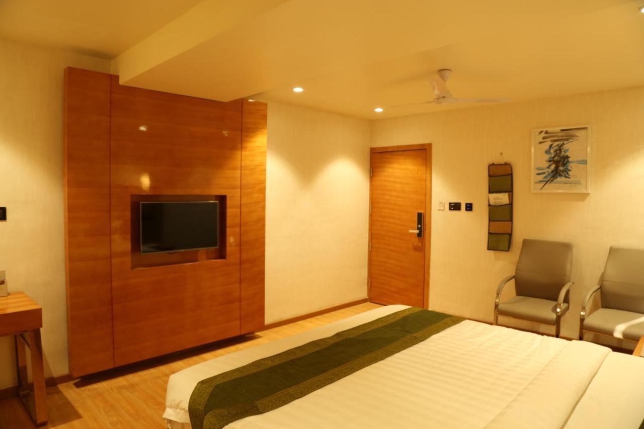 Hotel Reva Regency Bhopal Extérieur photo
